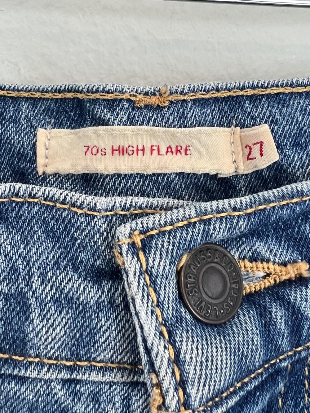 Levi’s 70s High Rise Flare Medium Wash Jeans Western 70s 27 - Picture 9 of 11